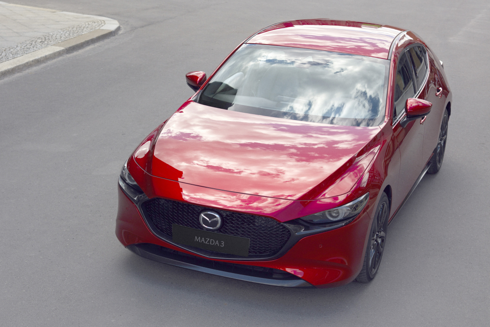 Четвъртото поколение на Mazda 3 с революционен бензинов двигател