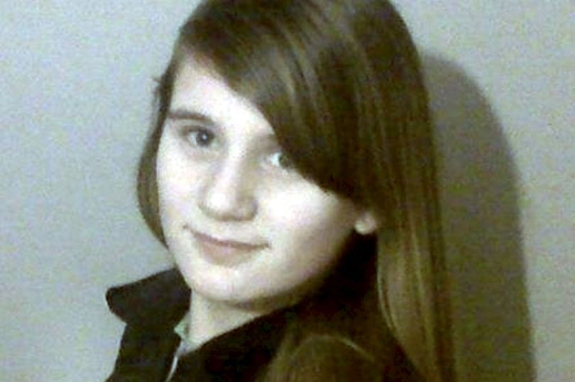 Момиче роди на 13 свой брат от баща си педофил