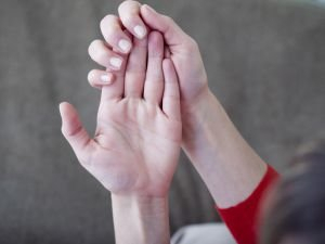 Ръцете ви постоянно са студени? Тази статия е за вас!