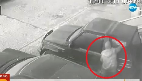 Страшна банда тараши наред, 8 камери снимат апашите, но те още не са зад решетките (СНИМКИ/ВИДЕО)