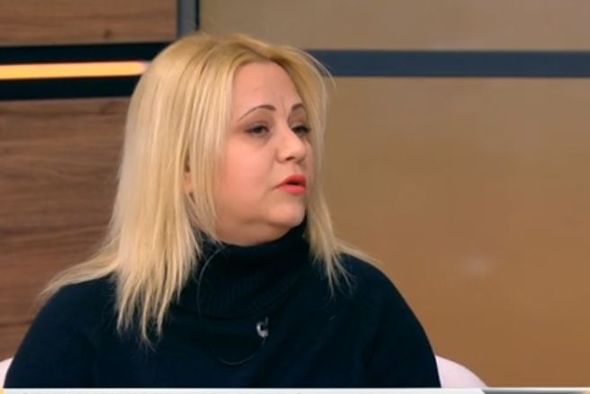 Шефката на КЗД за снимката с циганина Ачо: Няма нищо лошо в това
