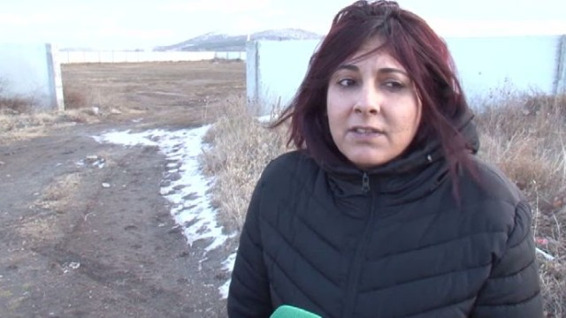 Бременната приятелка на циганина, нападнал курсанти с брадва, със скандална версия за инцидента (СНИМКИ)