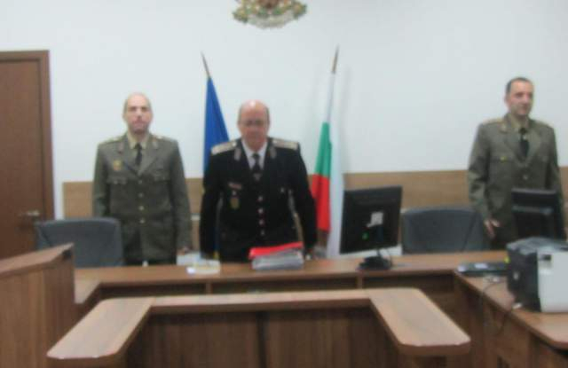 Делото срещу военния, заклал сопотския полицай Добромир заради фатална дознателка, стартира, но... (СНИМКИ)