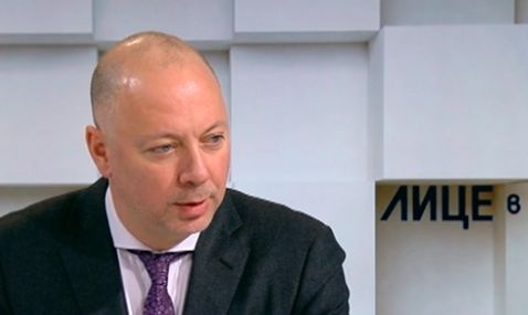 Транспортният министър с горещ коментар по казуса със задържания либийски кораб 