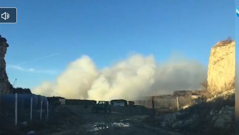 Адска ситуация в химическия завод "Агрополихим" в Девня (СНИМКИ/ВИДЕО)