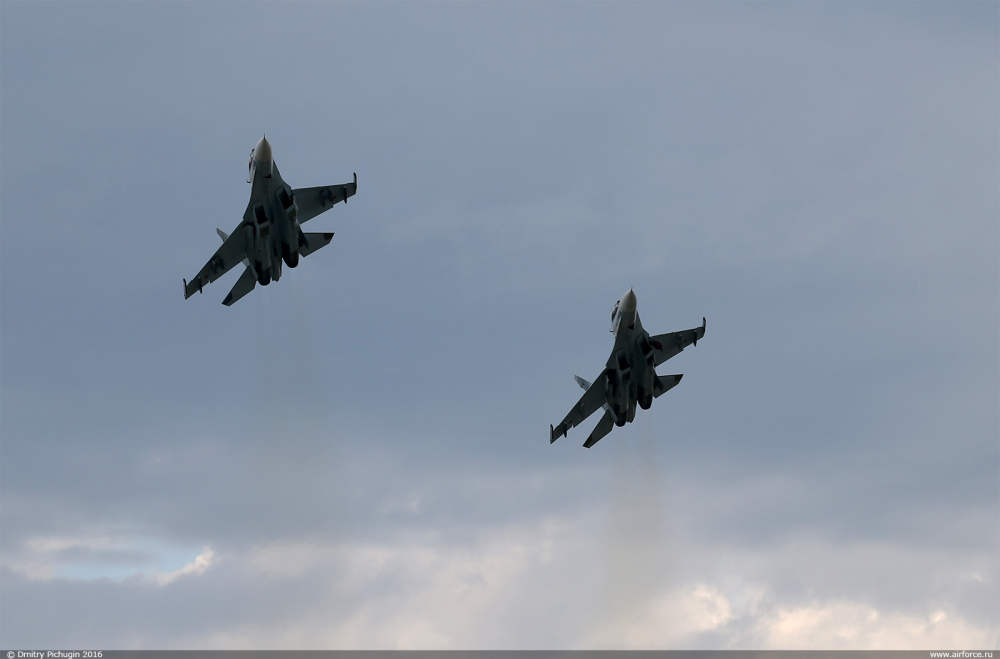  Ивънредно: Кошмар с два руски Су-34 в небето, единият рухна в Японско море, а другият...