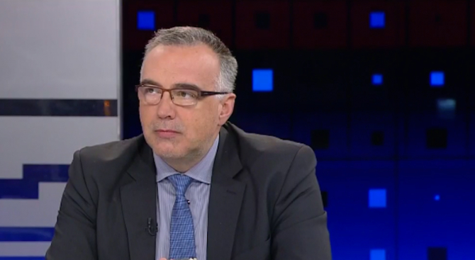 Антон Кутев: Има хора, които искат да свалят Нинова, но и този път ще замълчат, защото... 