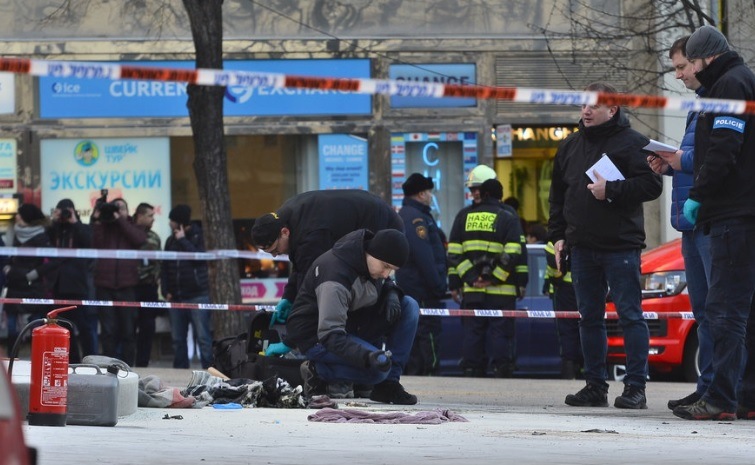 50 години след Ян Палах мъж се самозапали в центъра на Прага (СНИМКИ)
