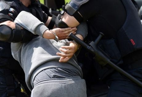 Само в БЛИЦ: При засада пазарджишките ченгета заловиха циганина Йосиф, вършил гнусотии със стари хора
