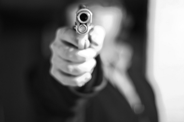 Две деца са ранени при стрелба в Холандия