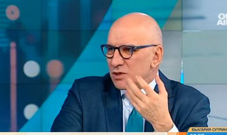 Хампарцумян с тревожна прогноза за всички българи, които имат кредити!