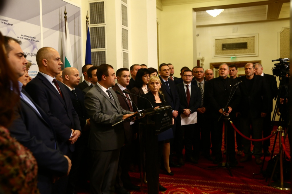 Йончева обяви кога и защо е започнало сплашването й! Публичното унижение било поръчано от... (СНИМКИ)
