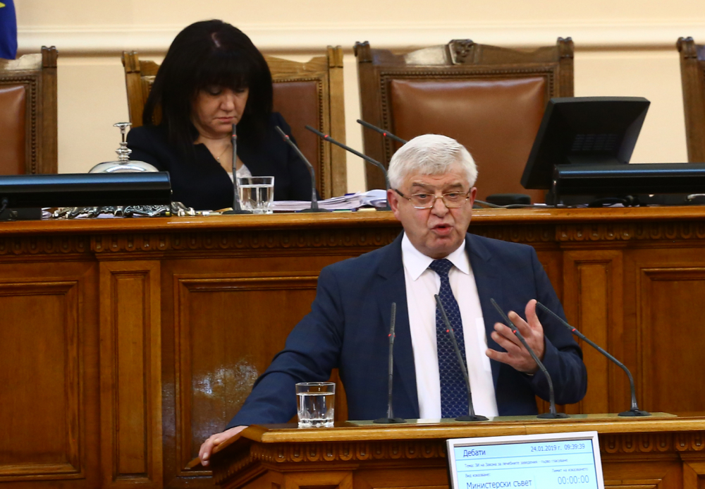 Кирил Ананиев обясни за ръста на заплатите на медицинските сестри