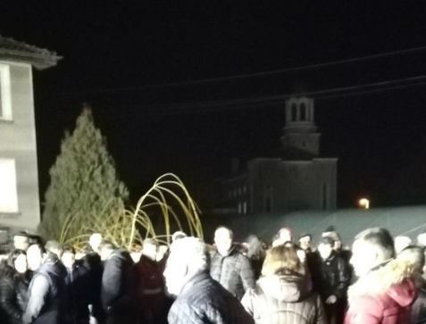Във Войводиново пак е напечено! (СНИМКИ)