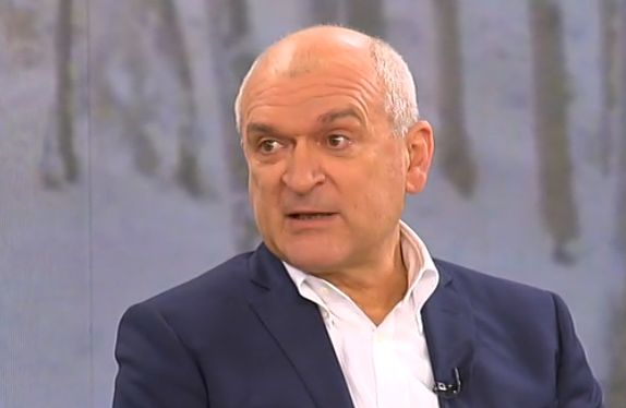 Главчев с безпощаден коментар за Конгреса на БСП: Това бе един рецитал на дуета Нинова-Йончева, социалистите вече атакуват...