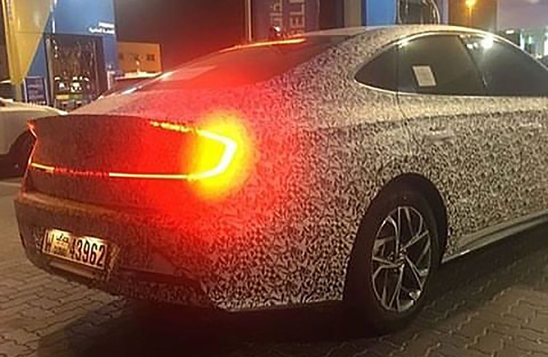 Първи СНИМКИ на неочаквано изглеждащия Hyundai Sonata от ново поколение