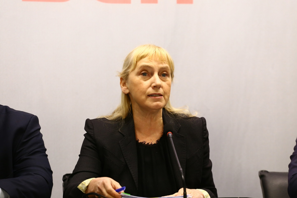 Неочакван край на делото за клевета срещу Йончева за къщата в Барселона