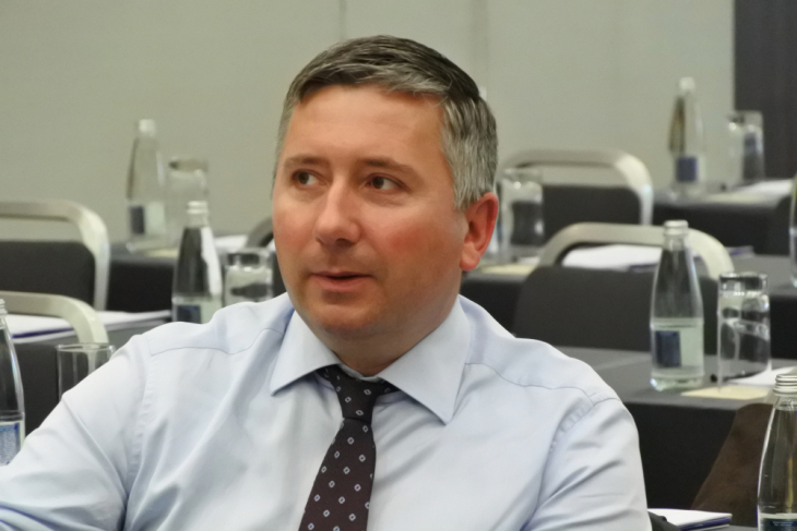 Олигархичният кръг "Капитал" с мръсен компромат срещу Пеевски 