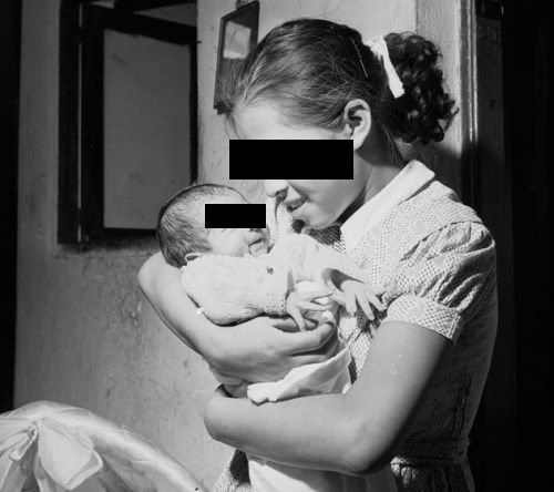 12-годишна роди от 14-годишния си доведен брат, властите се чудят кого да съдят 