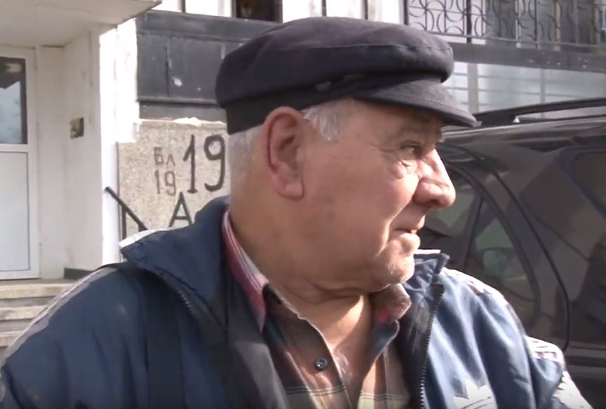 Първи СНИМКИ на наглите цигани, нападнали и били дядо Димитър! Единият излязъл от пандиза преди дни (ВИДЕО)