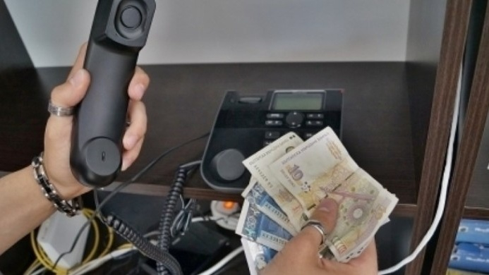 Разбра се кой е заможният столичанин, дал близо 100 бона и много злато на телефонни мошеници!