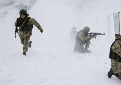 Окървавиха примирието в Украйна! Престрелка между бунтовници и киевска войска завърши с 5 трупа