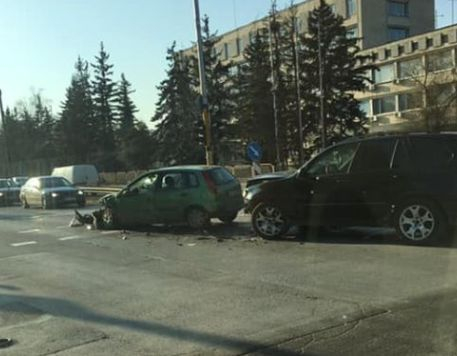 Първо в БЛИЦ! Адско меле в столичния ж. к. "Дианабад" (СНИМКА)