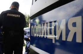 Мутри отвлякоха, бесиха и биха ромче, откраднало дебитна карта 