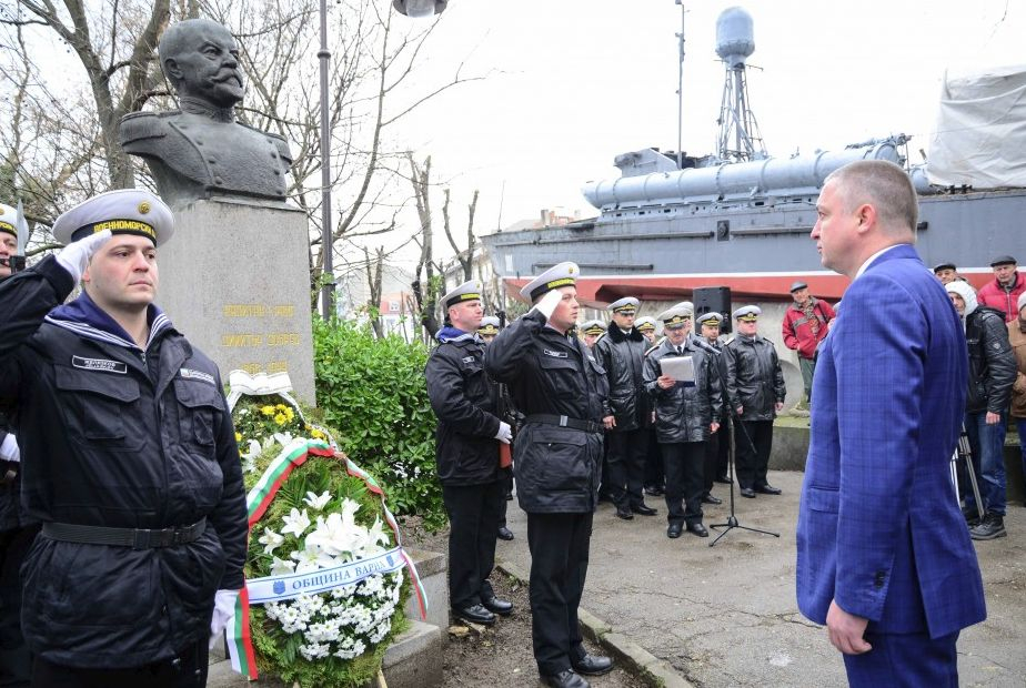 Варна почете капитана, свързан с най-голямата българска военна победа на море срещу турския крайцер "Хамидие" (СНИМКИ)