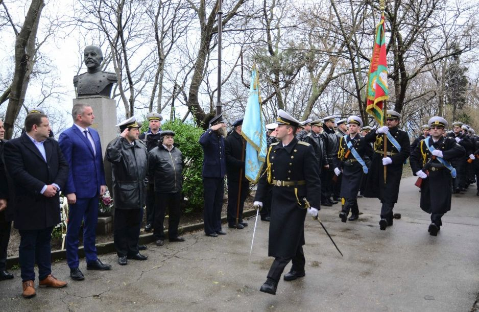 Варна почете капитана, свързан с най-голямата българска военна победа на море срещу турския крайцер "Хамидие" (СНИМКИ)