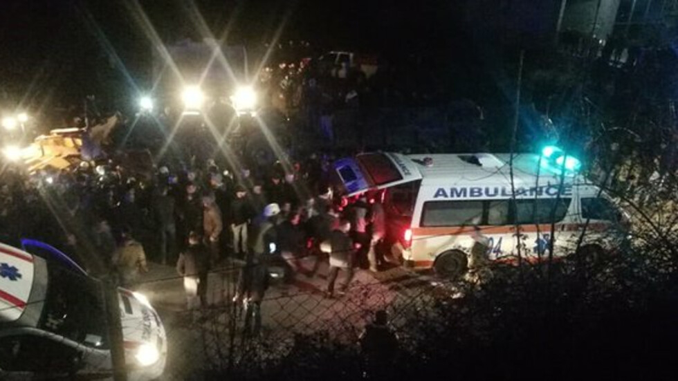 Истинска касапница! Броят на загиналите в автобусната катастрофа край Скопие расте с всяка минута! (СНИМКИ/ВИДЕО 18+) 