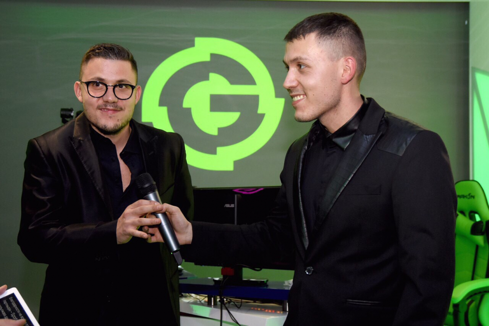 Грандиозно откриване на Glitch - първия esports bar в България
