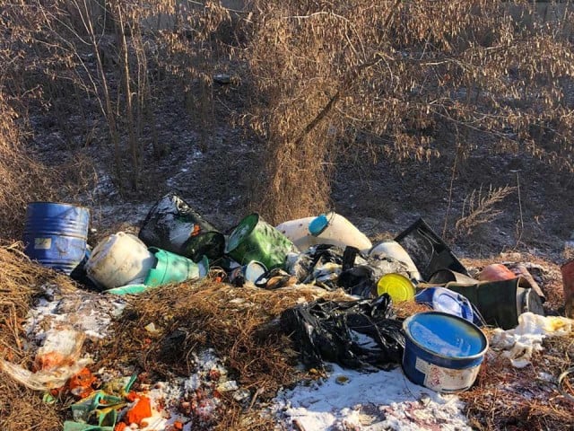 Екологична бомба цъка на метри от София (СНИМКИ)