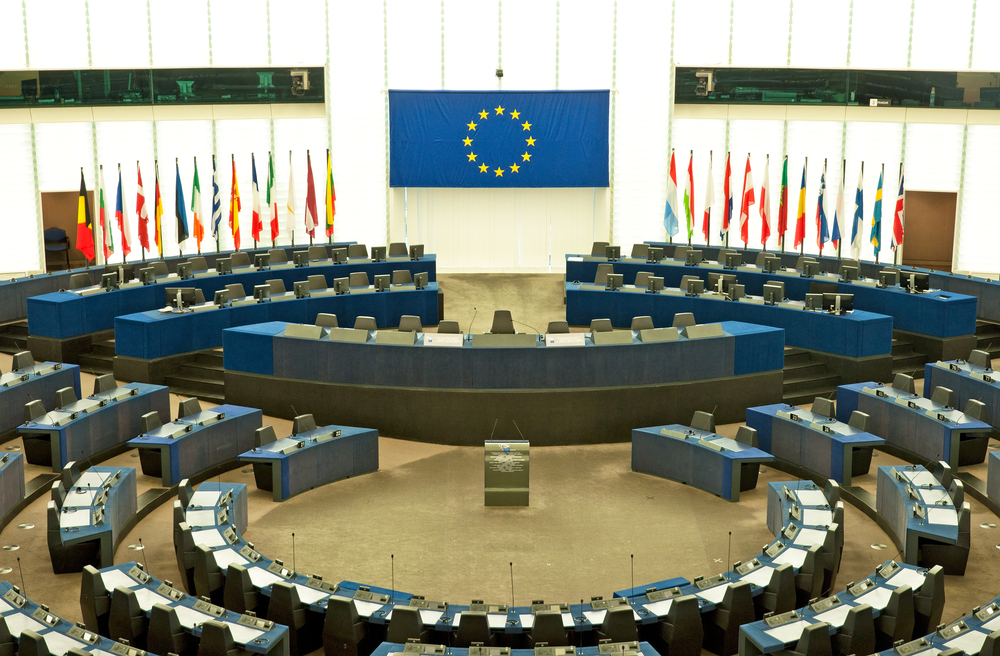 Горещо проучване! ЕНП остава най-голяма група в Европарламента