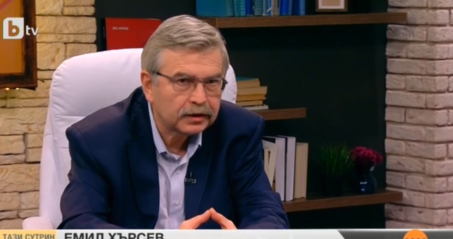 Финансистът Емил Хърсев обясни как крадливата банкерка е избрала кои сметки да точи и какво ще предприеме банката сега