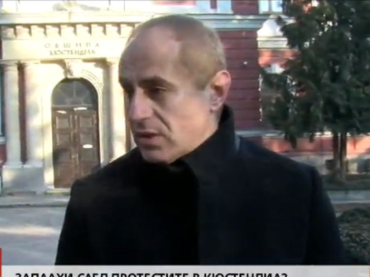 Кметът на Кюстендил показа смайваща СНИМКА 4 часа преди свирепото убийство на Валери от циганина Алекс