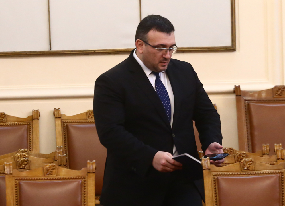 Младен Маринов обясни ще има ли проверка за изтеклите скандални снимки
