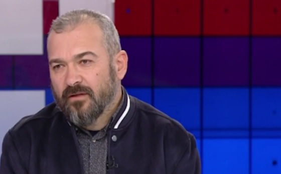 Правозащитник удари рамо на скандалната анкета, която превзе училищата 