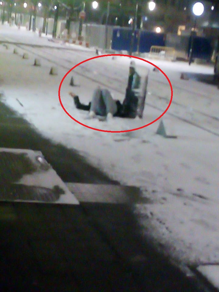 ‎Само в БЛИЦ! Дебилна случка в среднощна София втрещи мрежата (СНИМКИ/ВИДЕО)
