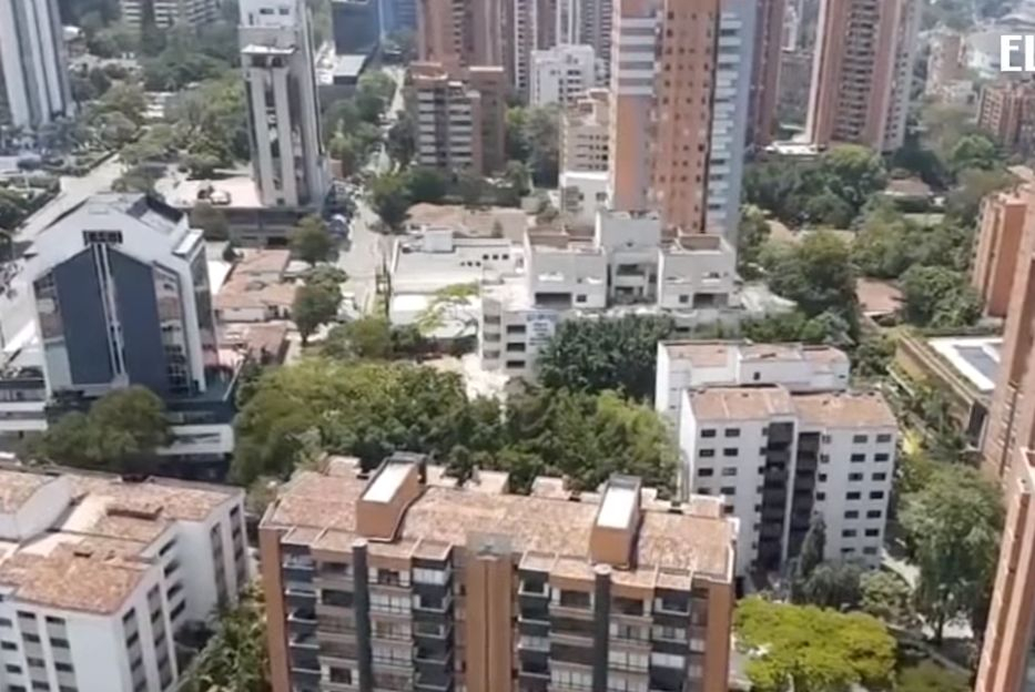 Уникално ВИДЕО: Мощна експлозия унищожи прочутото свърталище на Пабло Ескобар