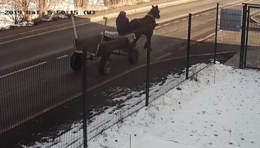 Само в БЛИЦ! Ей такава нагла циганска кражба скоро не е имало (СНИМКИ/ВИДЕО)