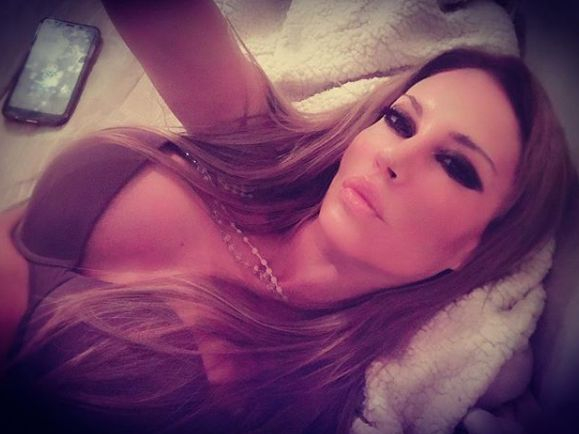 Моделка на Playboy, позната с политици педофили, бе намерена гола, мъртва и посипана с кокаин (СНИМКИ)