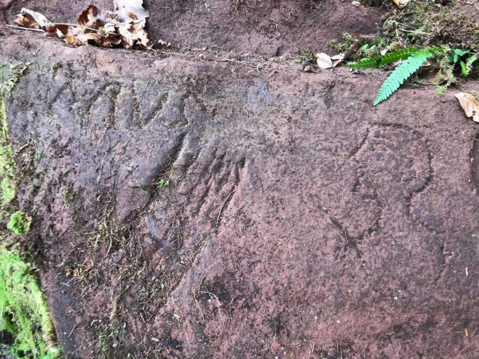 Огромен римски фалос, носещ щастие, откриха археолози в Англия (СНИМКИ)