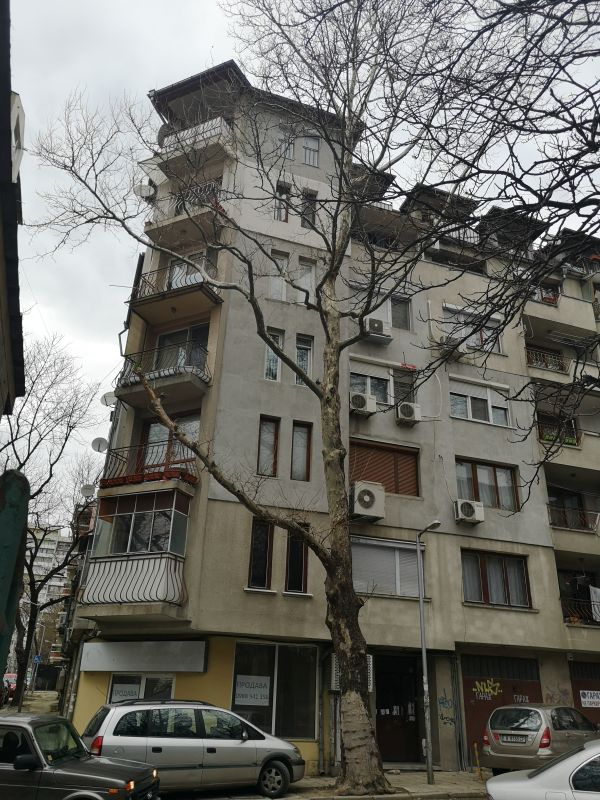Само в БЛИЦ: Първи СНИМКИ на Борислав, който уби жестоко съпругата си два дни преди развода (ВИДЕО)