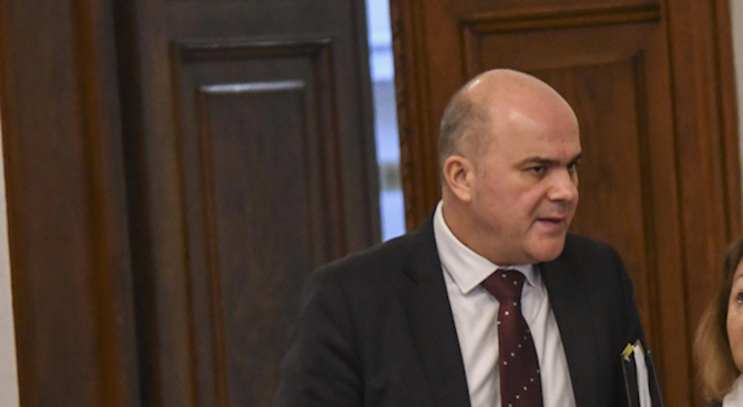Социалният министър: Фирми изплатили 19 млн. лв. забавени заплати