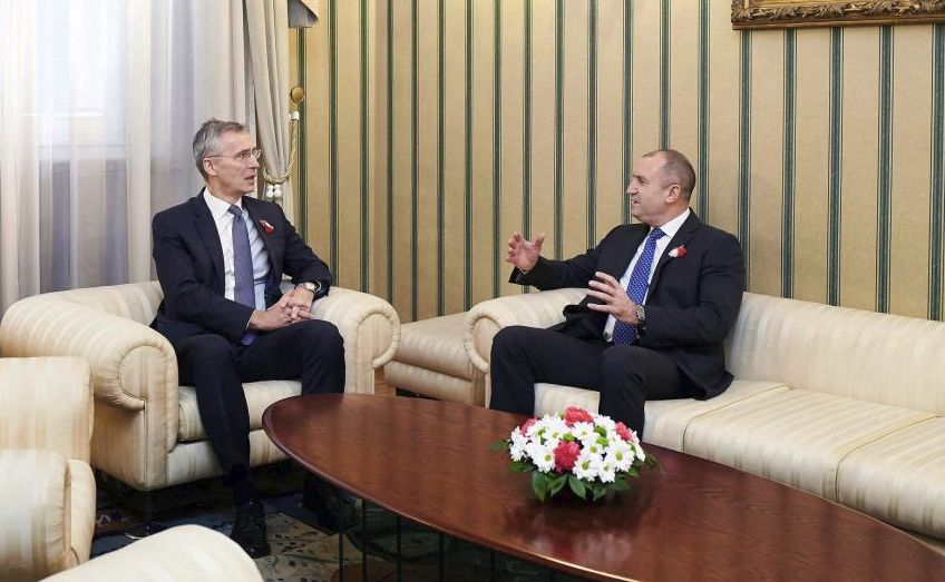 Хората на Симеонов скочиха на Румен Радев,  превърнал президентството в столова на НАТО