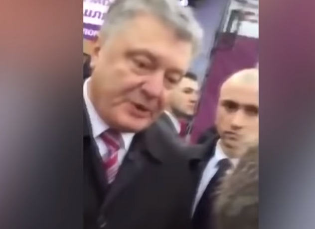 Шокиращо ВИДЕО! Порошенко посяга на момиче, то споделя: Той просто озверя, станал е сатана! 