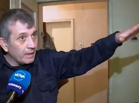 Колекционер от Айтос за странното си хоби: Умиране има, отказване - не! (ВИДЕО)
