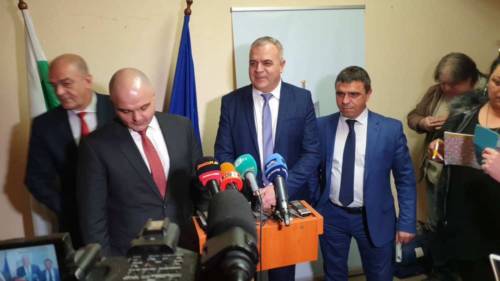 БЛИЦ TV: Страшни находки в скривалищата на бандата на Гольовците от "Орландовци" (СНИМКИ)