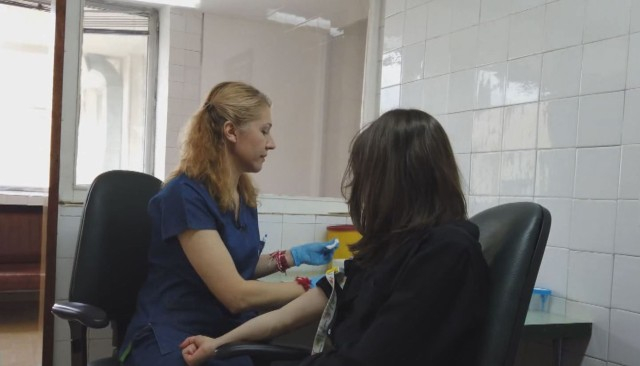 Тази медицинска сестра е мечта за всеки пациент (СНИМКИ)